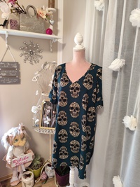 Rebeka Divat • Használtruha Webshop