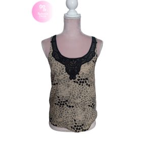 Mintás, csipkés top