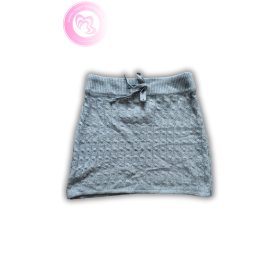 Szürke kötött szoknya