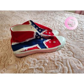 Norvég zászlós tornacipő